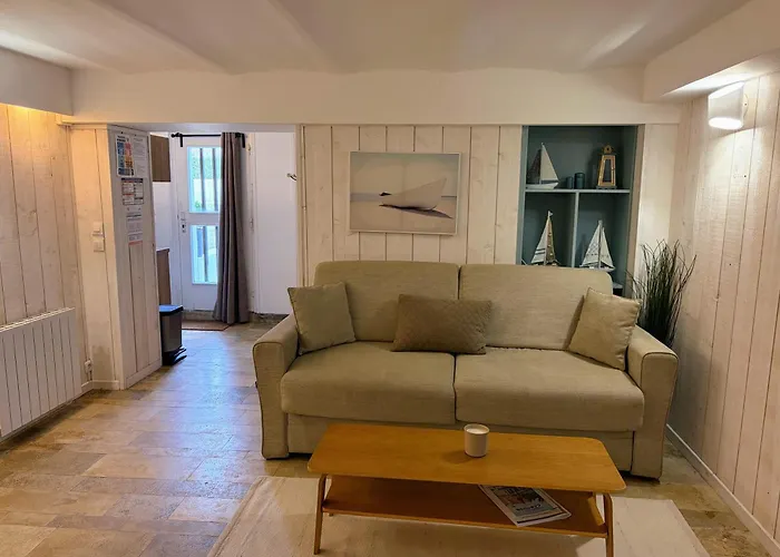 Apartment St Laurent - Bel Refait A Neuf A 50 M De La *